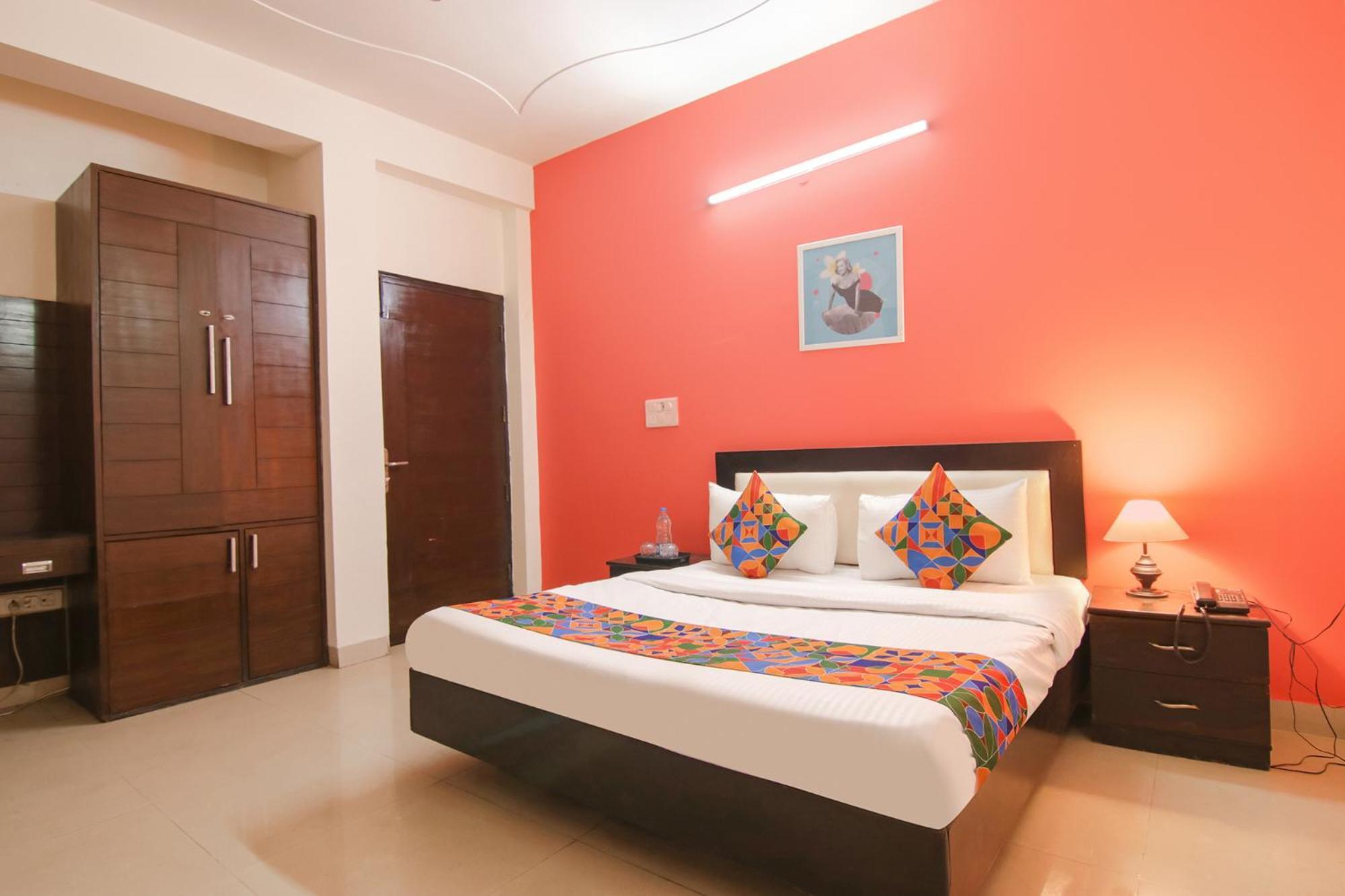 Fabhotel The Lavish Villa Badshahpur Екстер'єр фото